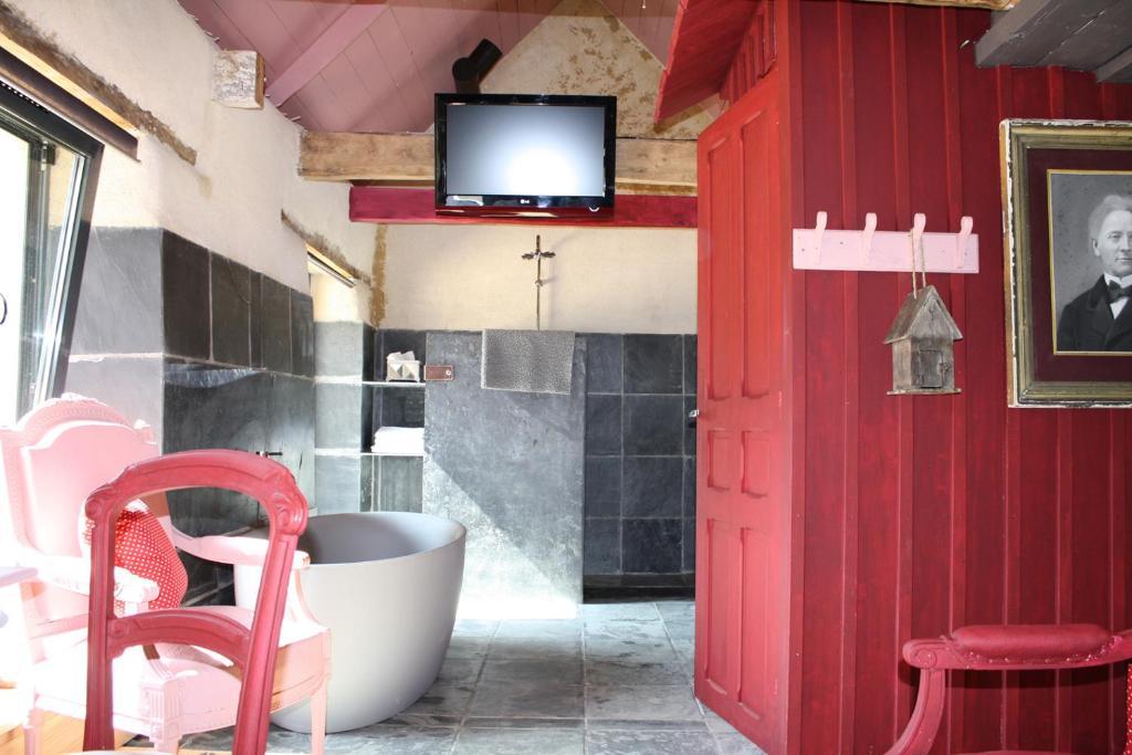La Maison Des Lamour Hotel Plelo Bilik gambar